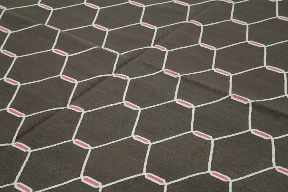 Duri Modern Kahverengi Pamuk Üstü Yün El Dokuma Kilim-278x354 - Görsel 5