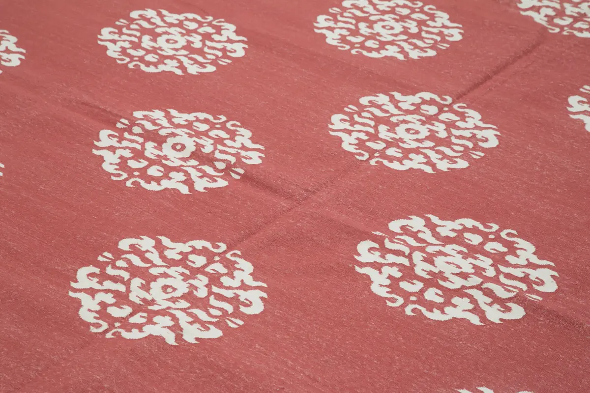 Duri Modern Kırmızı Pamuk Üstü Yün El Dokuma Kilim-276x360 - Görsel 5