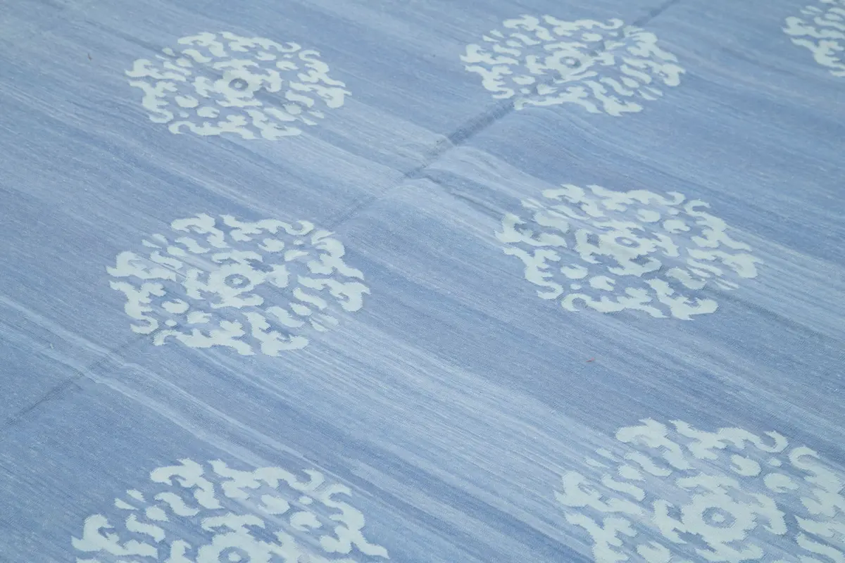 Duri Modern Mavi Pamuk Üstü Yün El Dokuma Kilim-267x360 - Görsel 5