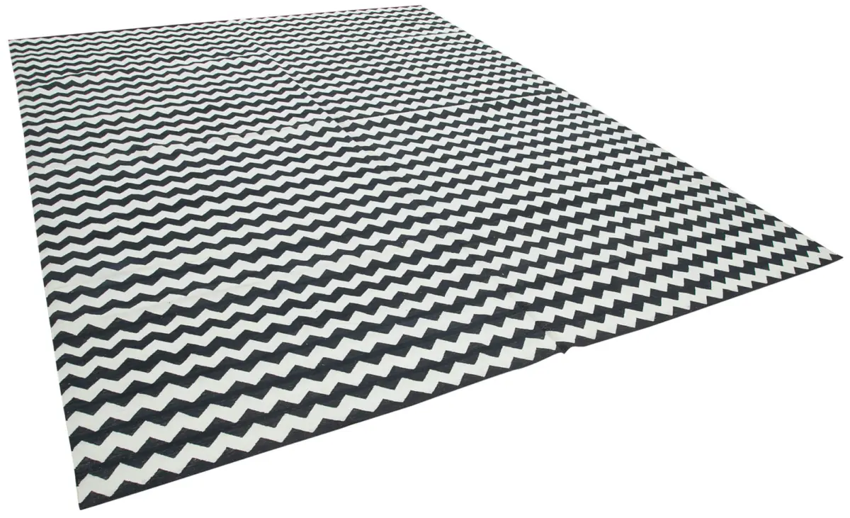 Duri Modern Siyah Pamuk Üstü Yün El Dokuma Kilim-273x356 - Görsel 2