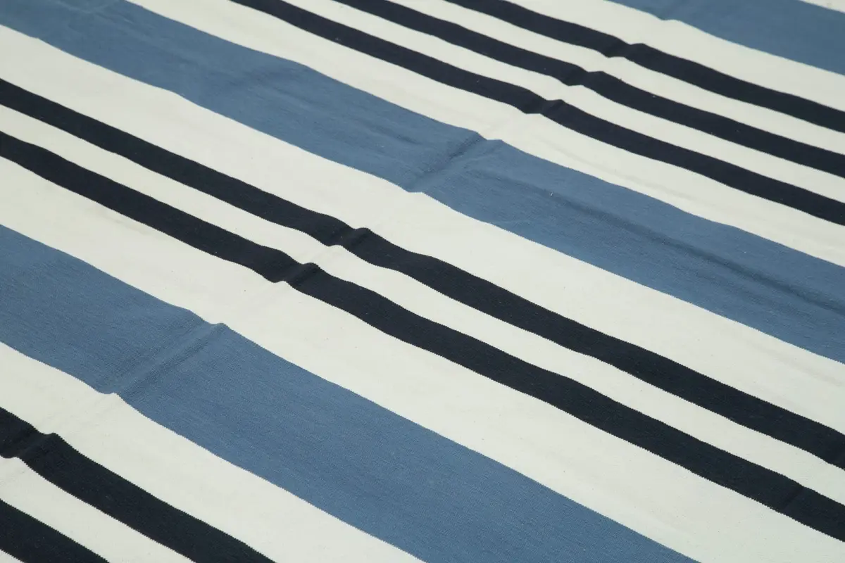 Duri Modern Mavi Pamuk Üstü Yün El Dokuma Kilim-272x365 - Görsel 5