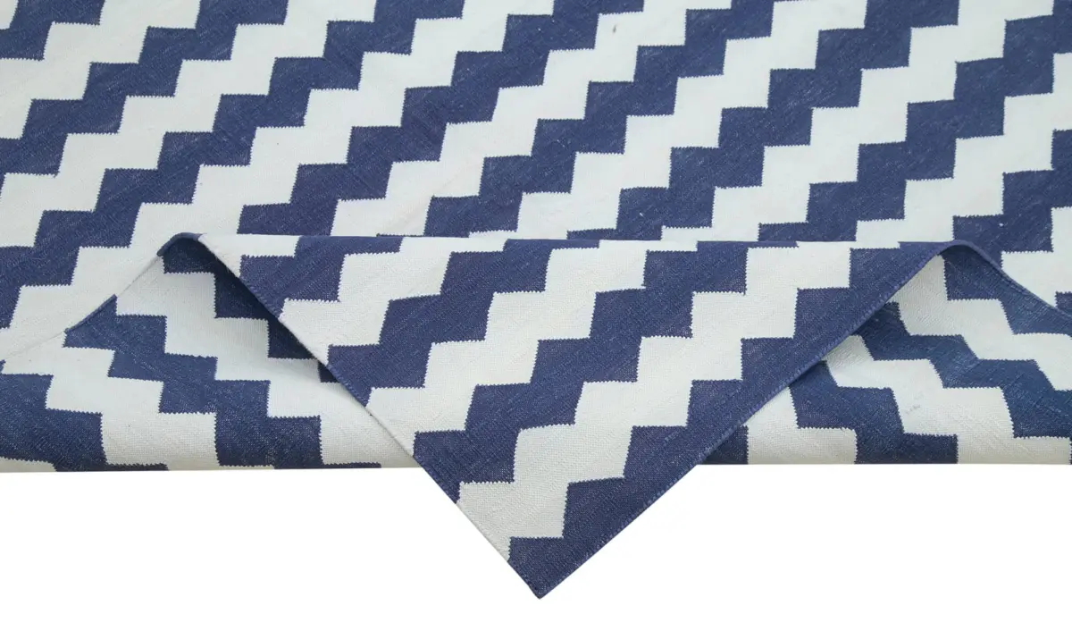 Duri Modern Mavi Pamuk Üstü Yün El Dokuma Kilim-240x300 - Görsel 6