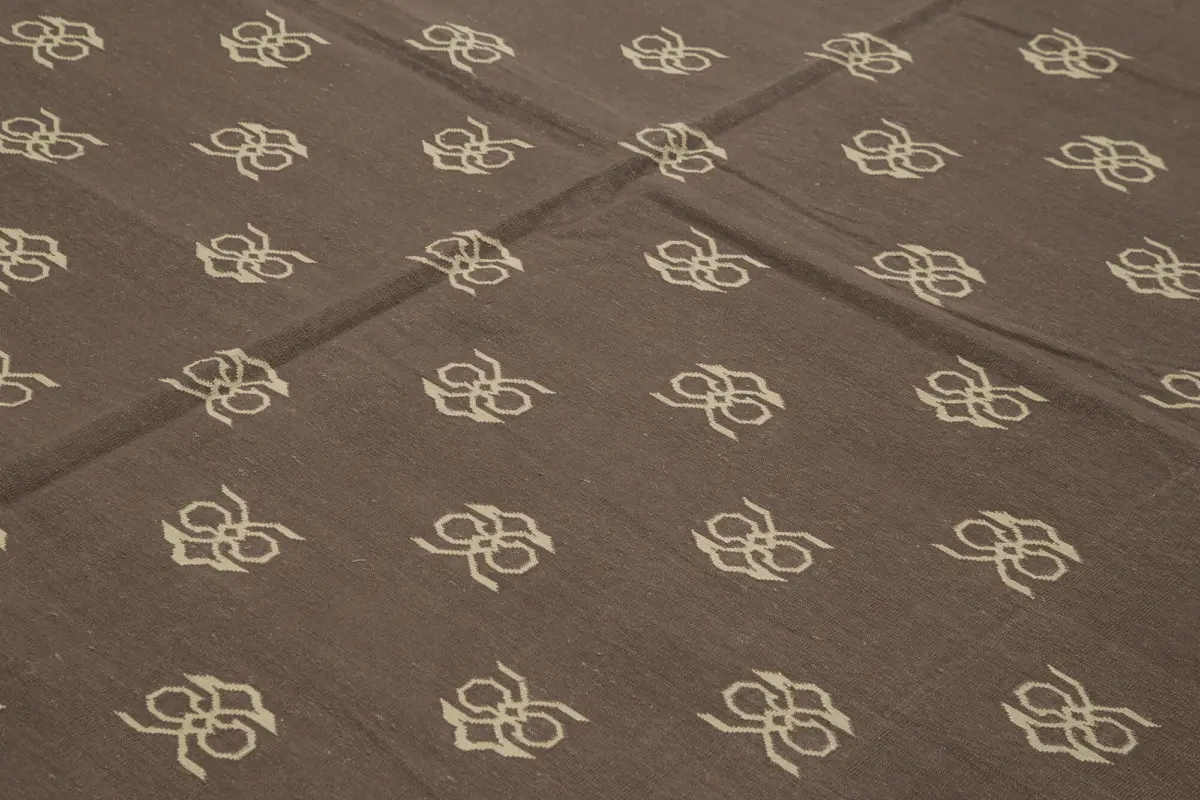 Duri Modern Kahverengi Pamuk Üstü Yün El Dokuma Kilim-270x360 - Görsel 5