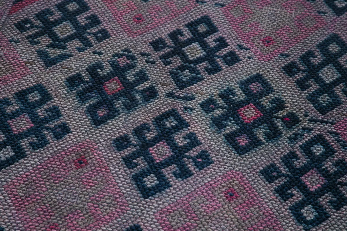 Herki Eskitme Mor Pamuk Üzerine Yün El Dokuma Halı-095x406 - Görsel 5