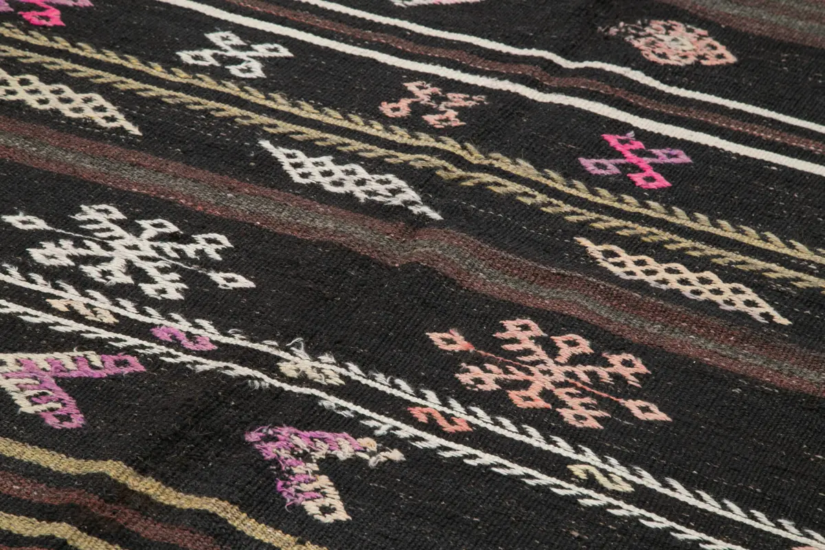 Kıl Çizgili Kahverengi Keçi Kılı İpliğinden El Dokuma Kilim-205x338 - Görsel 5