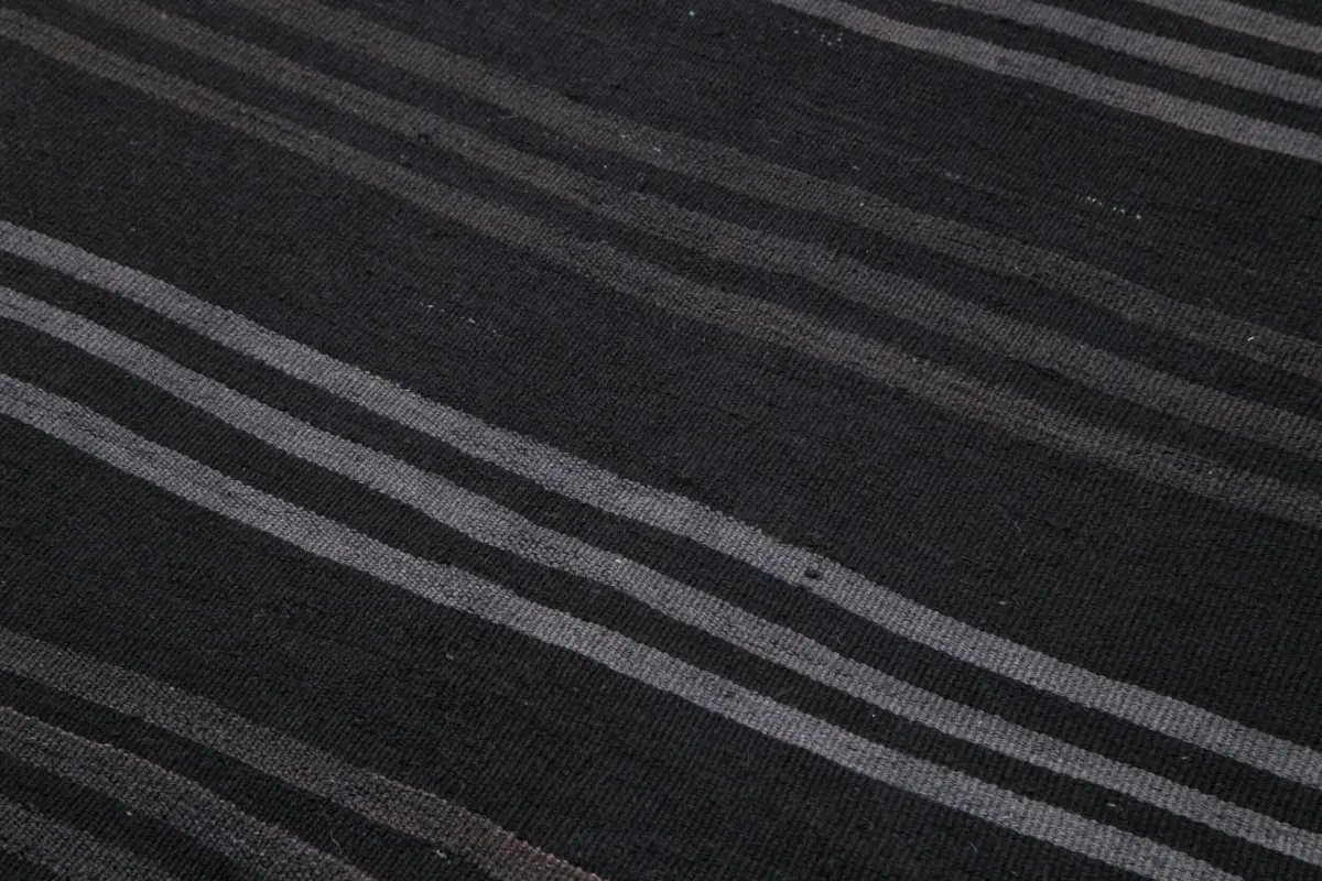 Cıcım Eskitme Siyah Renk Keçi Kılı El Dokuma Kilim-145x375 - Görsel 5
