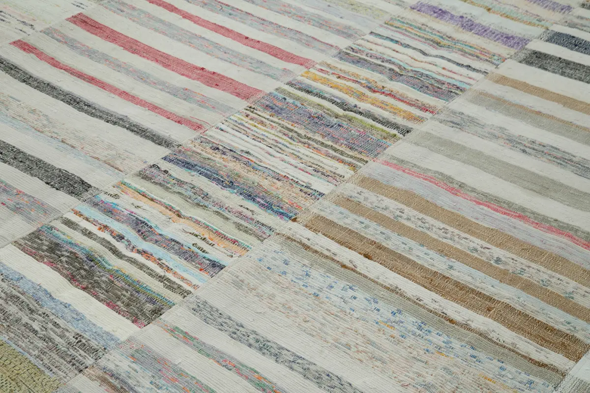 Chaput Patchwork Bej Renk Pamuk Üzerine Yün El Dokuma Kilim-285x410 - Görsel 5