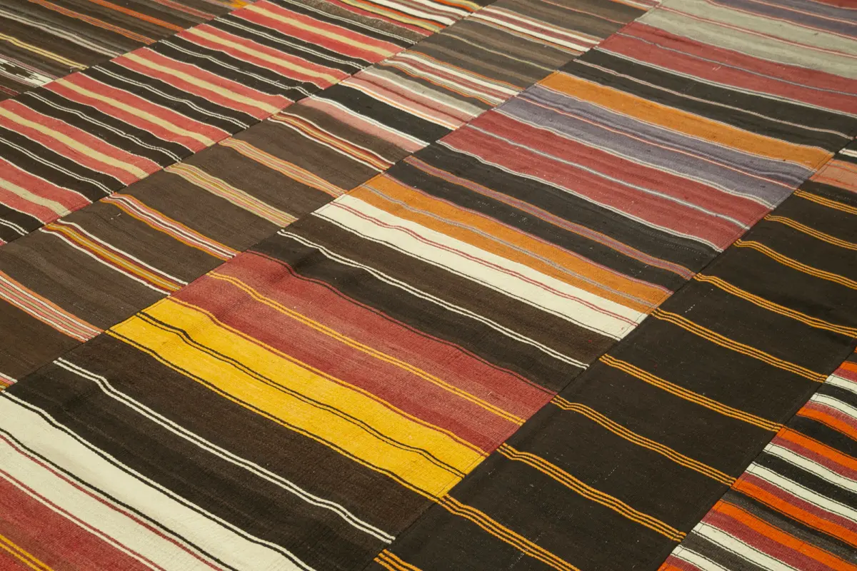 Anadolu Patchwork Multi Renk Pamuk Üzerine Yün El Dokuma Kilim-312x408 - Görsel 5