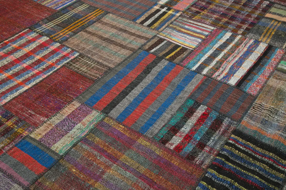 Chaput Patchwork Multi Renk Pamuk Üzerine Yün El Dokuma Kilim-330x403 - Görsel 5