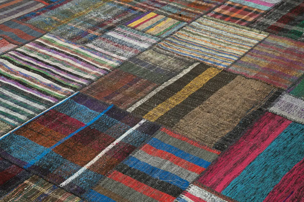 Chaput Patchwork Multi Renk Pamuk Üzerine Yün El Dokuma Kilim-330x409 - Görsel 5