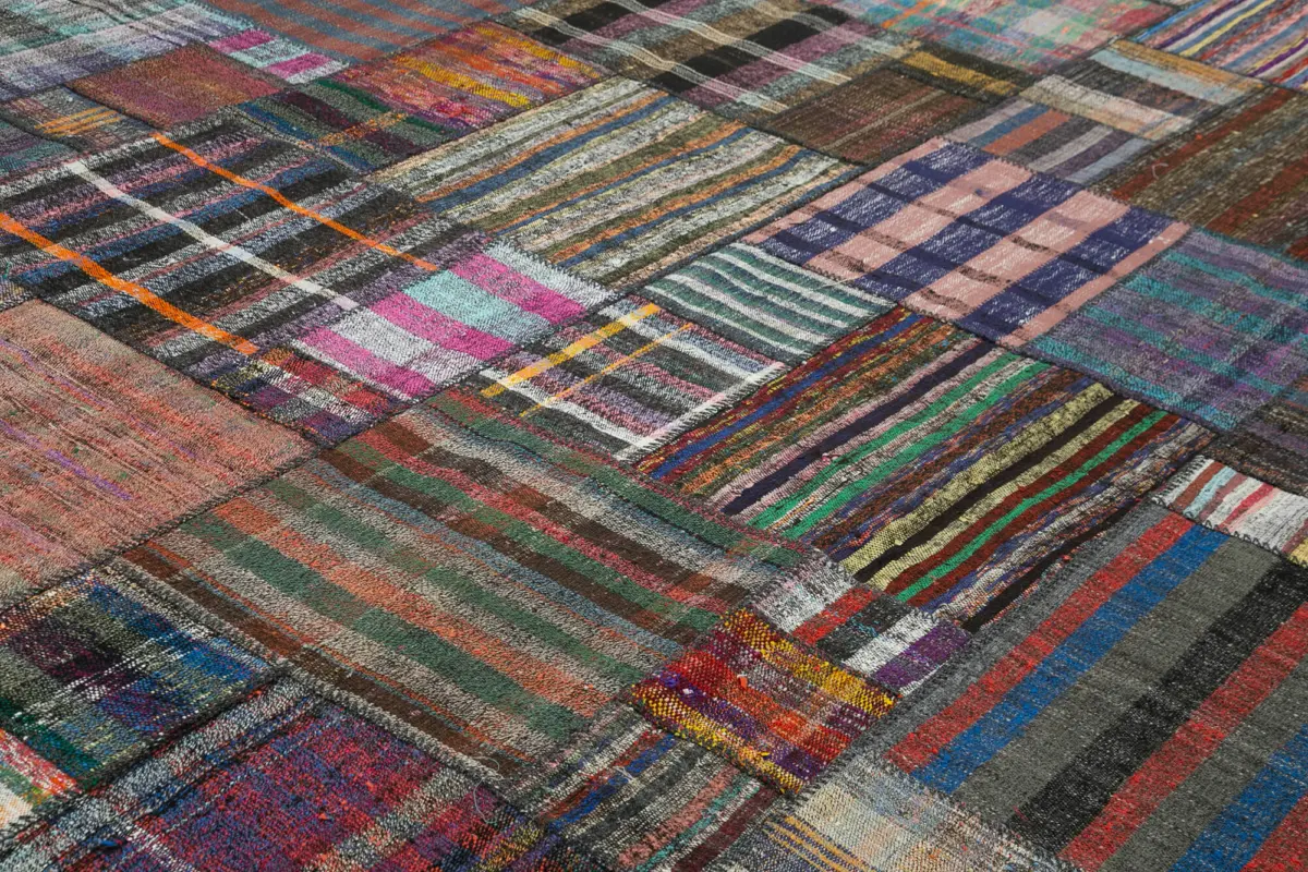 Chaput Patchwork Multi Renk Pamuk Üzerine Yün El Dokuma Kilim-328x404 - Görsel 5