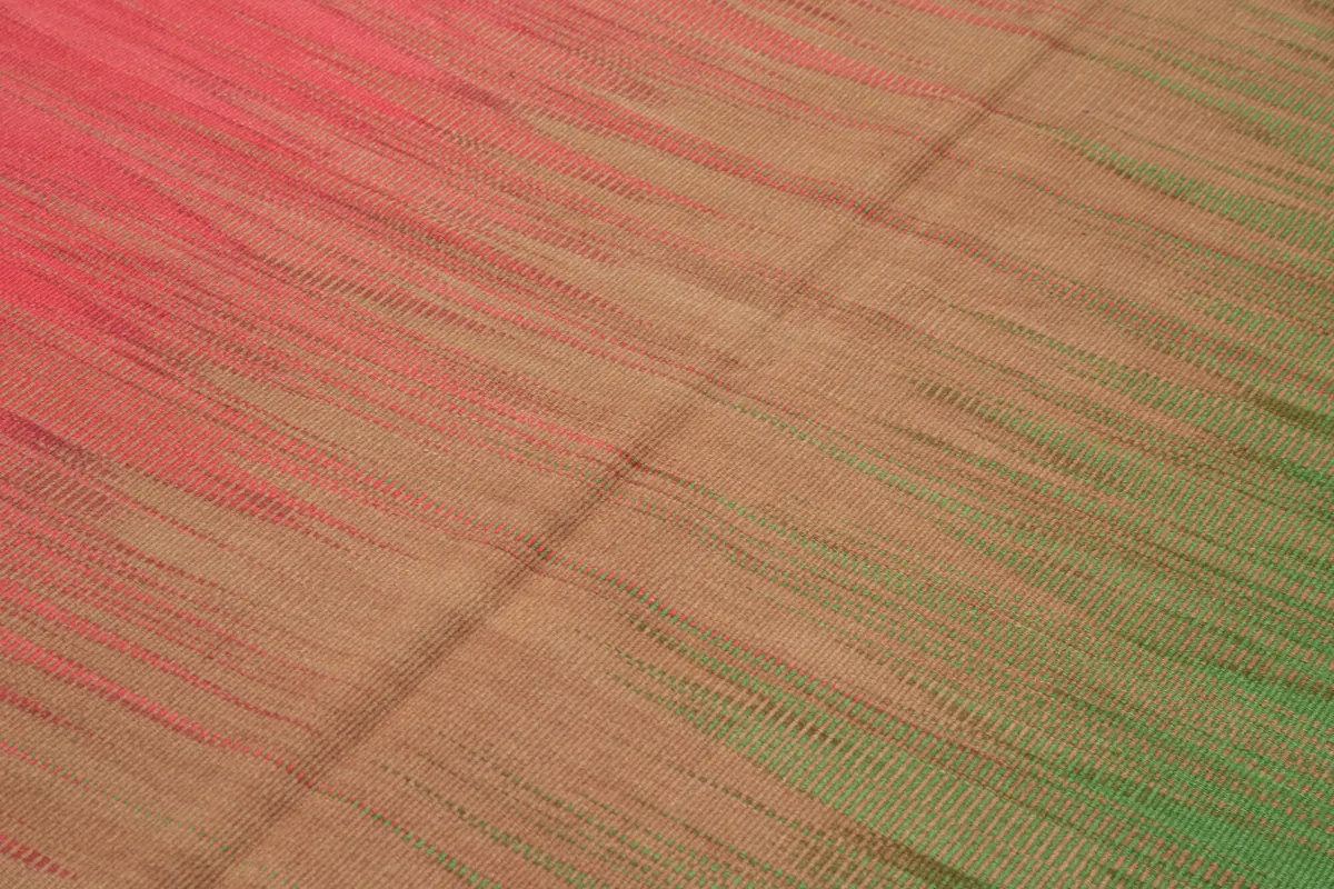 Gümgüm Modern Fuşya Pamuk Üstü Yün El Dokuma Kilim-179x263 - Görsel 5