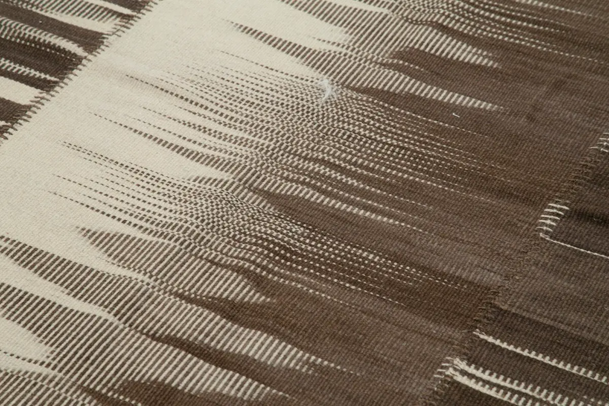 Gümgüm Modern Kahverengi Pamuk Üstü Yün El Dokuma Kilim-204x338 - Görsel 5