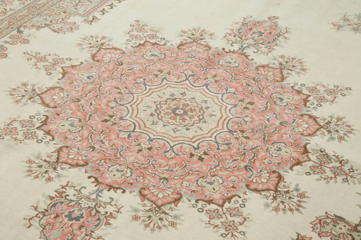 Kayseri Eskitme Bej Pamuk Üzerine Yün El Dokuma Halı-205x300 - Görsel 5