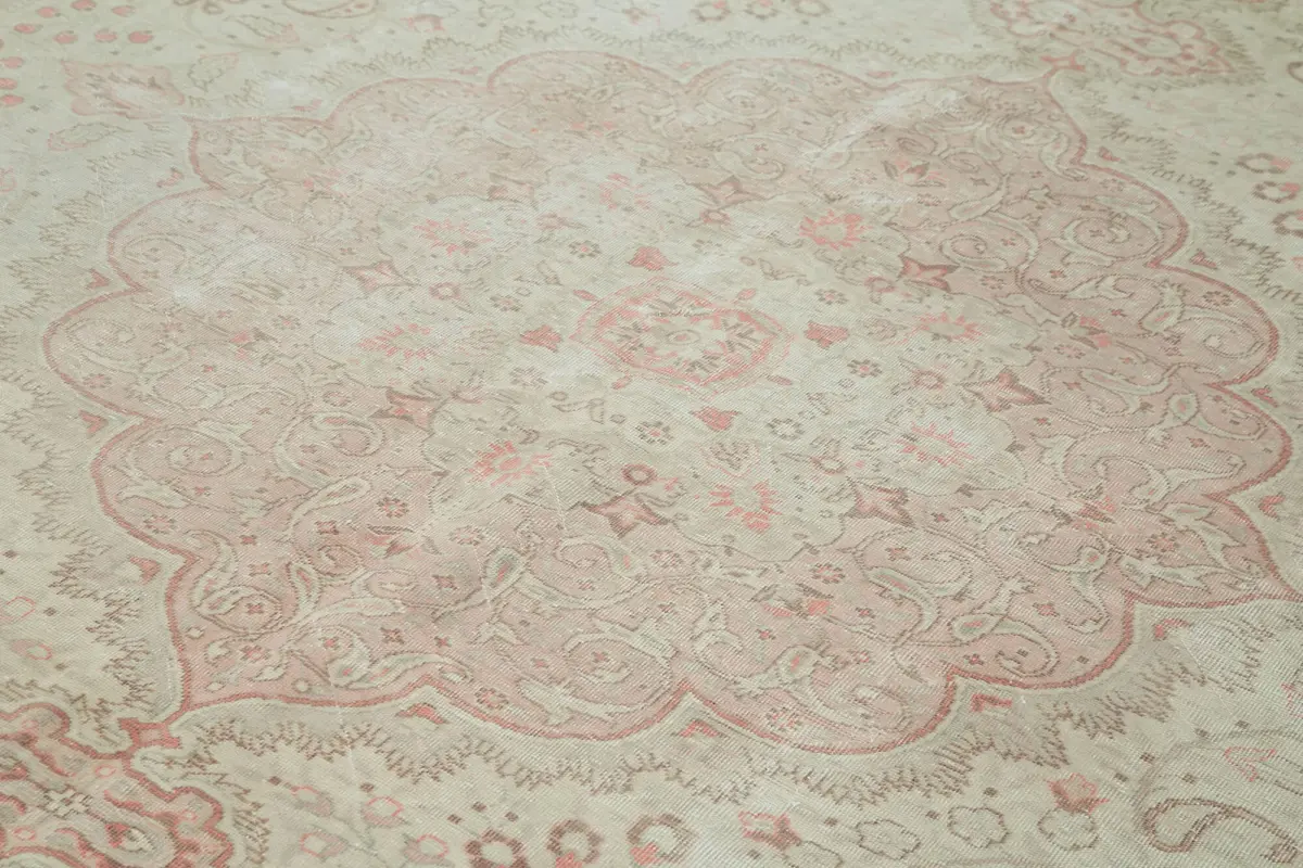 Kayseri Hereke Eskitme Bej Pamuk Üzerine Yün El Dokuma Halı-243x391 - Görsel 5