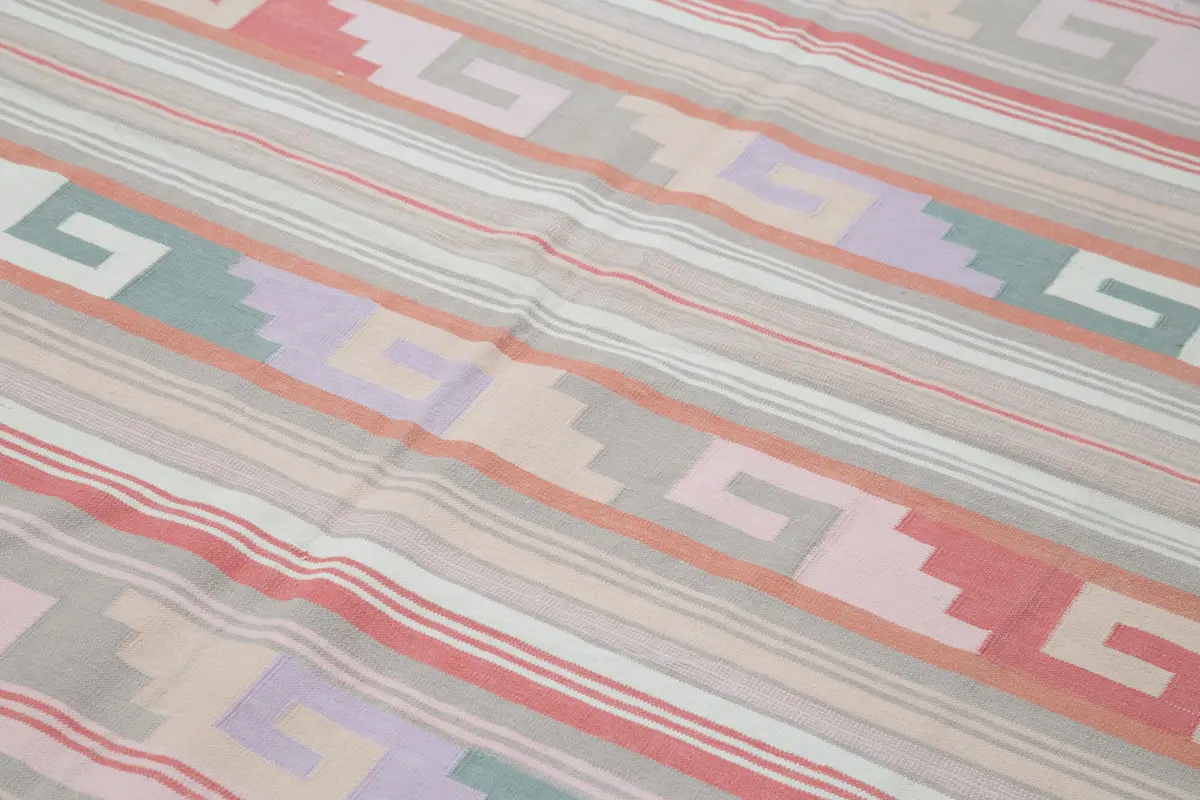 Duri Modern Kırmızı Pamuk Üstü Yün El Dokuma Kilim-177x277 - Görsel 5