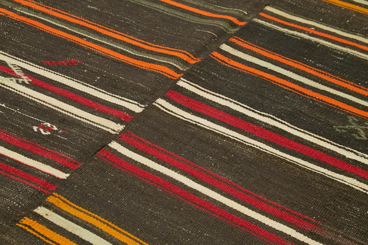 Kıl Çizgili Kahverengi Keçi Kılı İpliğinden El Dokuma Kilim-236x351 - Görsel 5