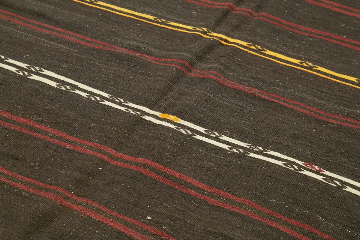 Kıl Çizgili Kahverengi Keçi Kılı İpliğinden El Dokuma Kilim-205x306 - Görsel 5
