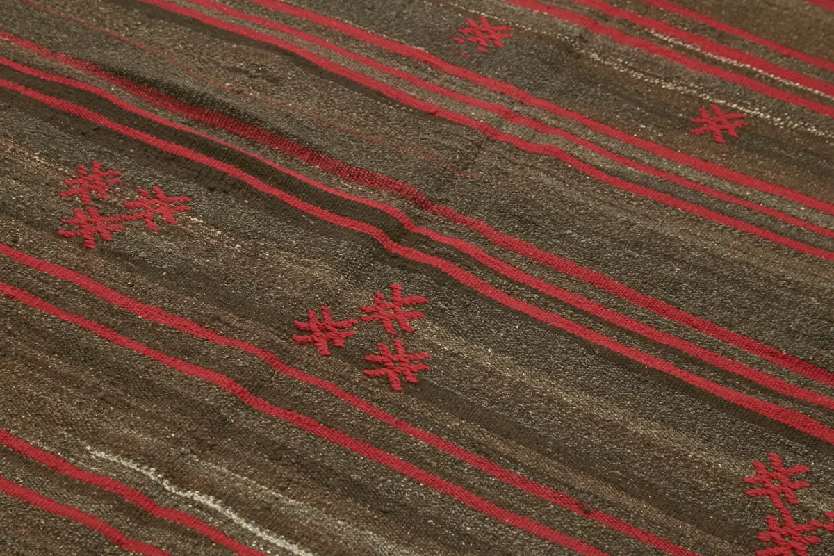 Kıl Çizgili Kahverengi Keçi Kılı İpliğinden El Dokuma Kilim-171x259 - Görsel 5