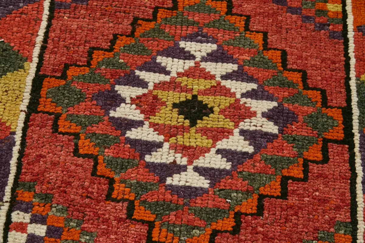 Herki Eskitme Kırmızı Pamuk Üzerine Yün El Dokuma Halı-086x354 - Görsel 5