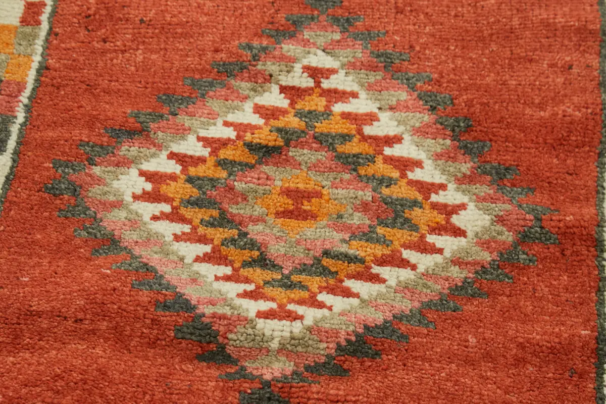 Herki Eskitme Kırmızı Pamuk Üzerine Yün El Dokuma Halı-086x355 - Görsel 5