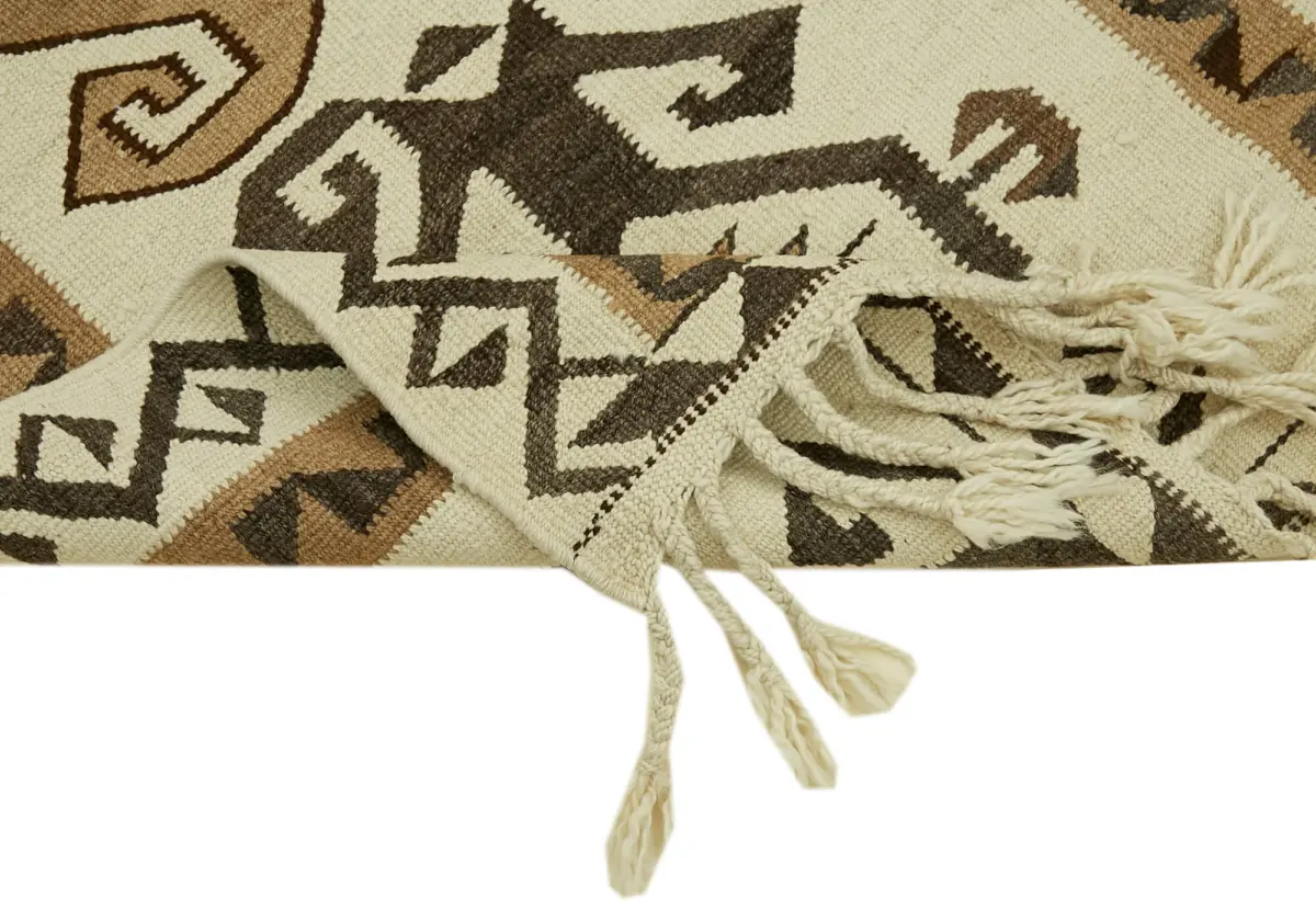 Herki Eskitme Beyaz Pabek Üzerine Yün El Dokuma Kilim-104x336 - Görsel 6