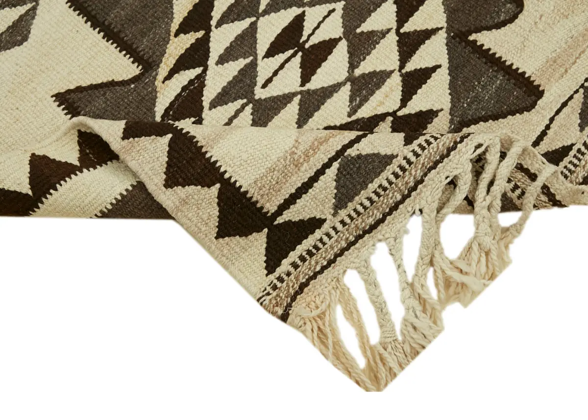 Herki Eskitme Beyaz Pabek Üzerine Yün El Dokuma Kilim-100x363 - Görsel 6