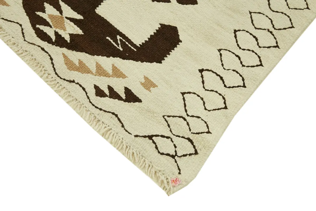 Herki Eskitme Beyaz Pabek Üzerine Yün El Dokuma Kilim-095x353 - Görsel 4