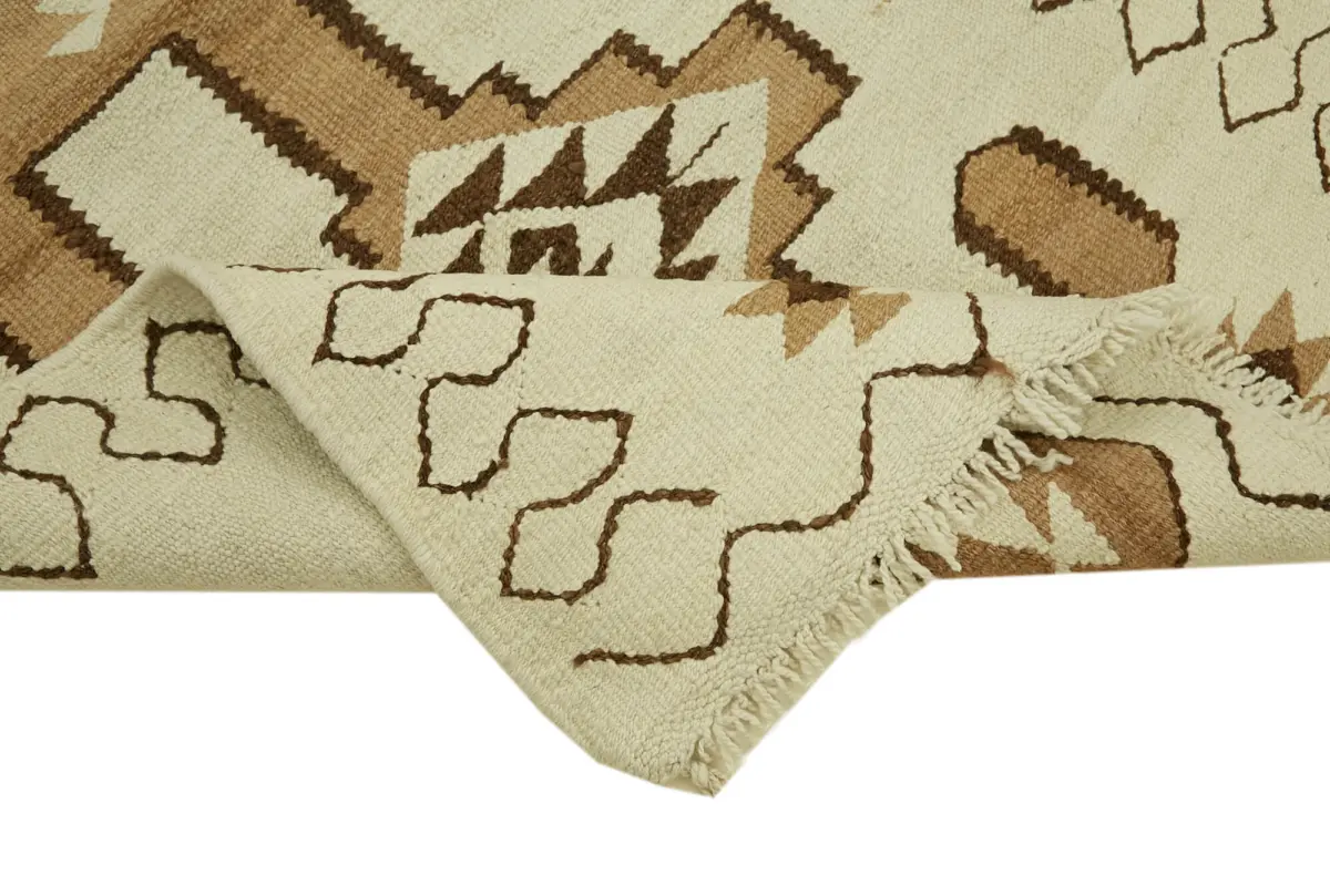 Herki Eskitme Beyaz Pabek Üzerine Yün El Dokuma Kilim-095x353 - Görsel 6