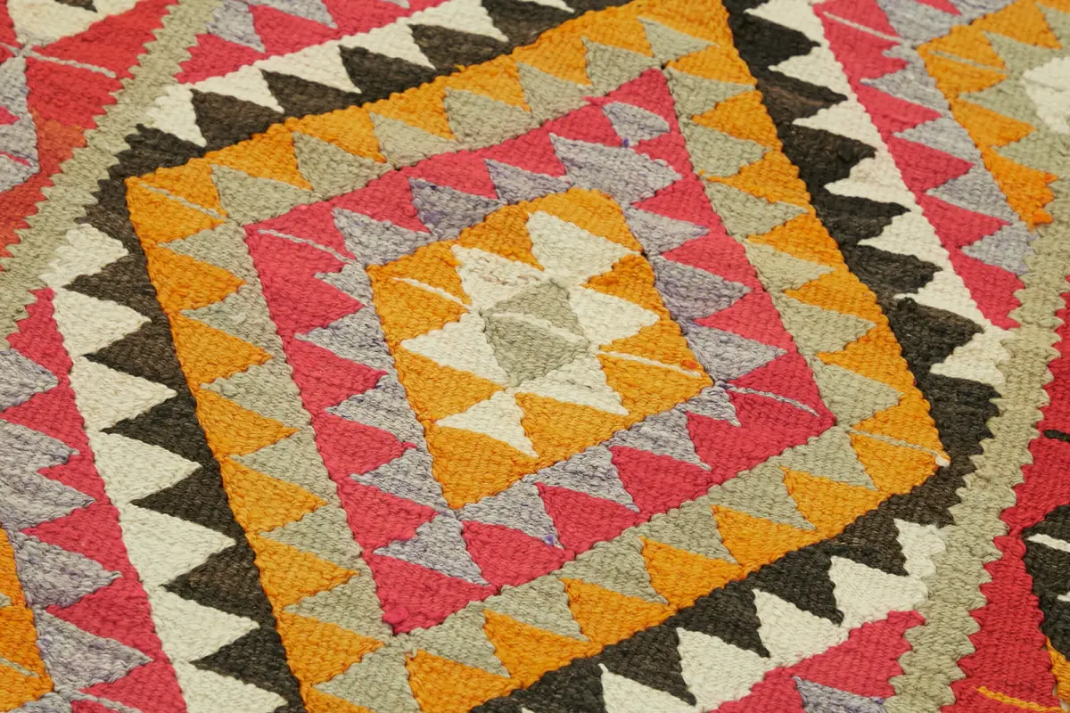 Herki Eskitme Multi Pamuk Üzerine Yün El Dokuma Kilim-098x268 - Görsel 5