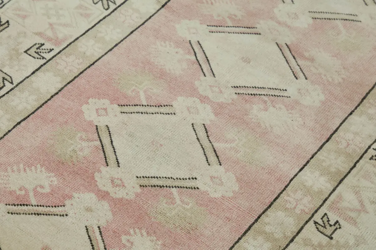 Anadolu Eskitme Bej Pamuk Üzerine Yün El Dokuma Halı-119x216 - Görsel 5