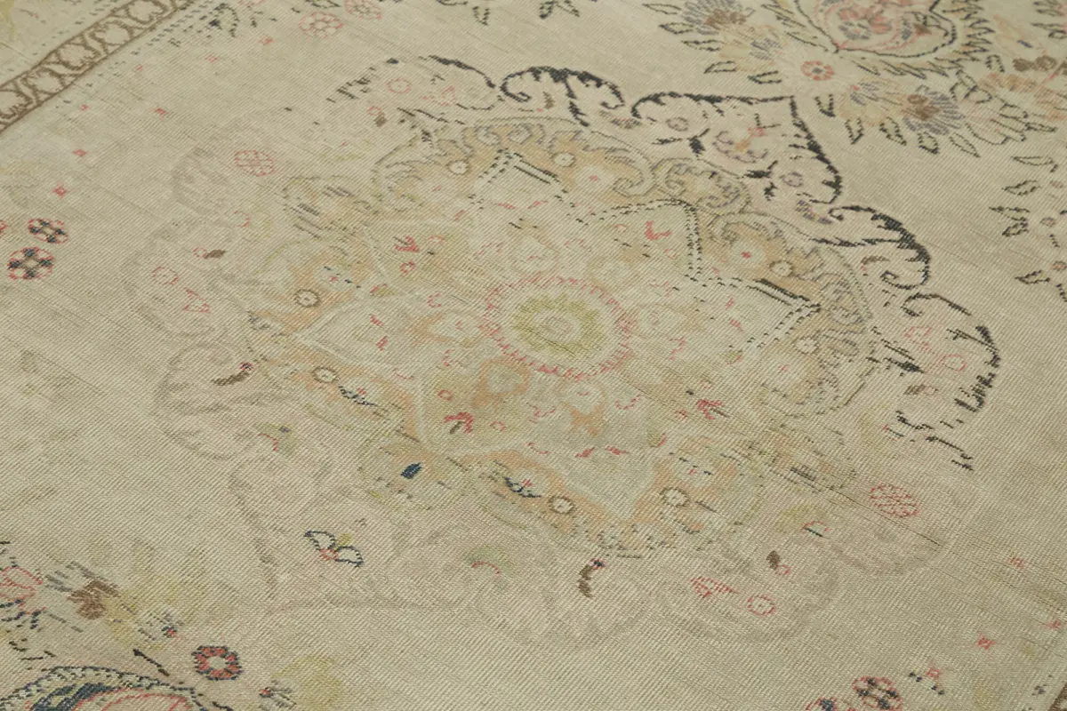 Anadolu Eskitme Bej Pamuk Üzerine Yün El Dokuma Halı-137x208 - Görsel 5