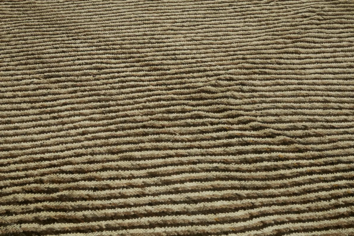 Tribal Modern Dizayn Kahverengi Pamuk Üzerine Yün El Dokuma Halı-283x345 - Görsel 5