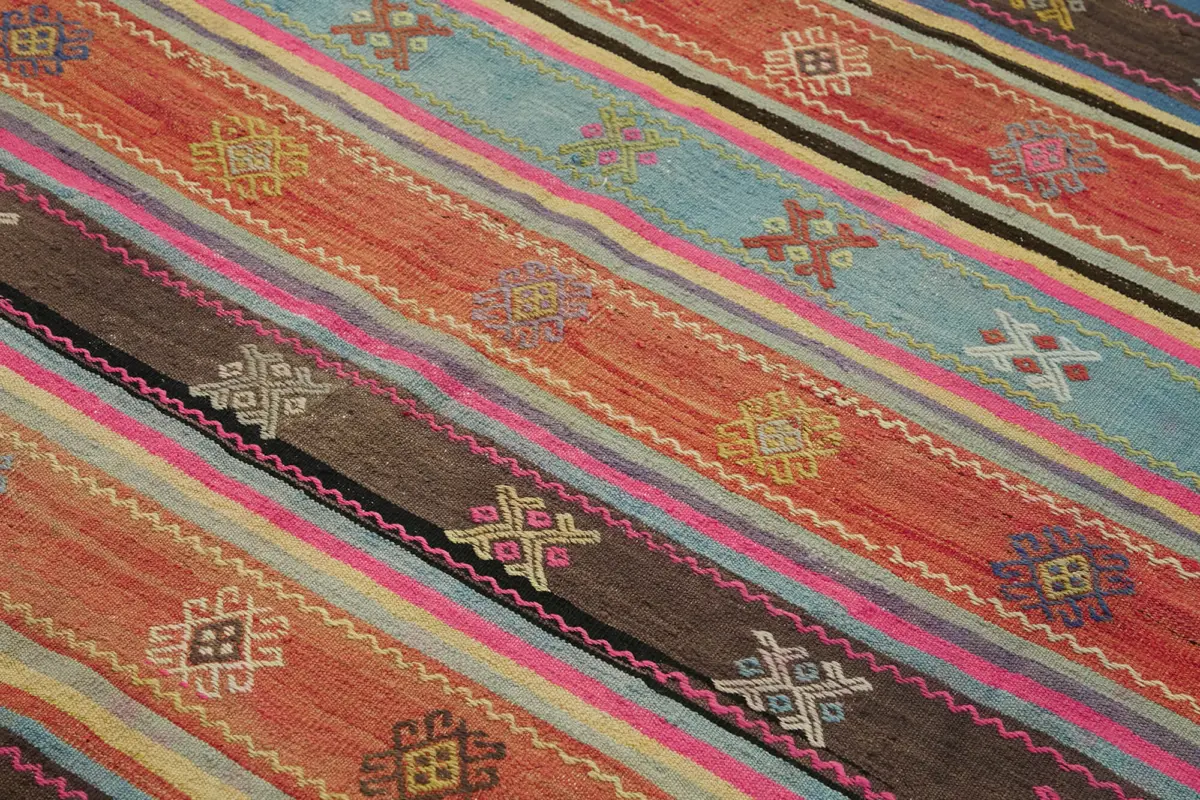 Anadolu Eskitme Multi Renk Pamuk Üzerine Yün El Dokuma Kilim-187x260 - Görsel 5