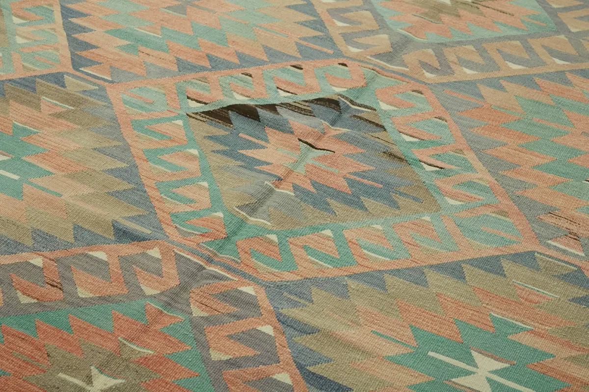 Anadolu Eskitme Multi Renk Pamuk Üzerine Yün El Dokuma Kilim-183x325 - Görsel 5