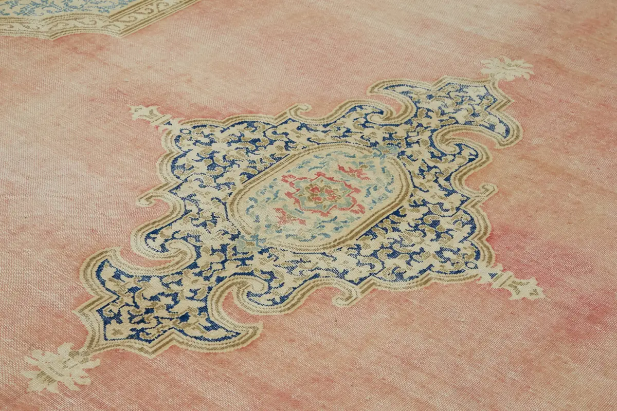 Dubai Eskitme Bej Pamuk Üstü Yün El Dokuma Halı-303x383 - Görsel 5