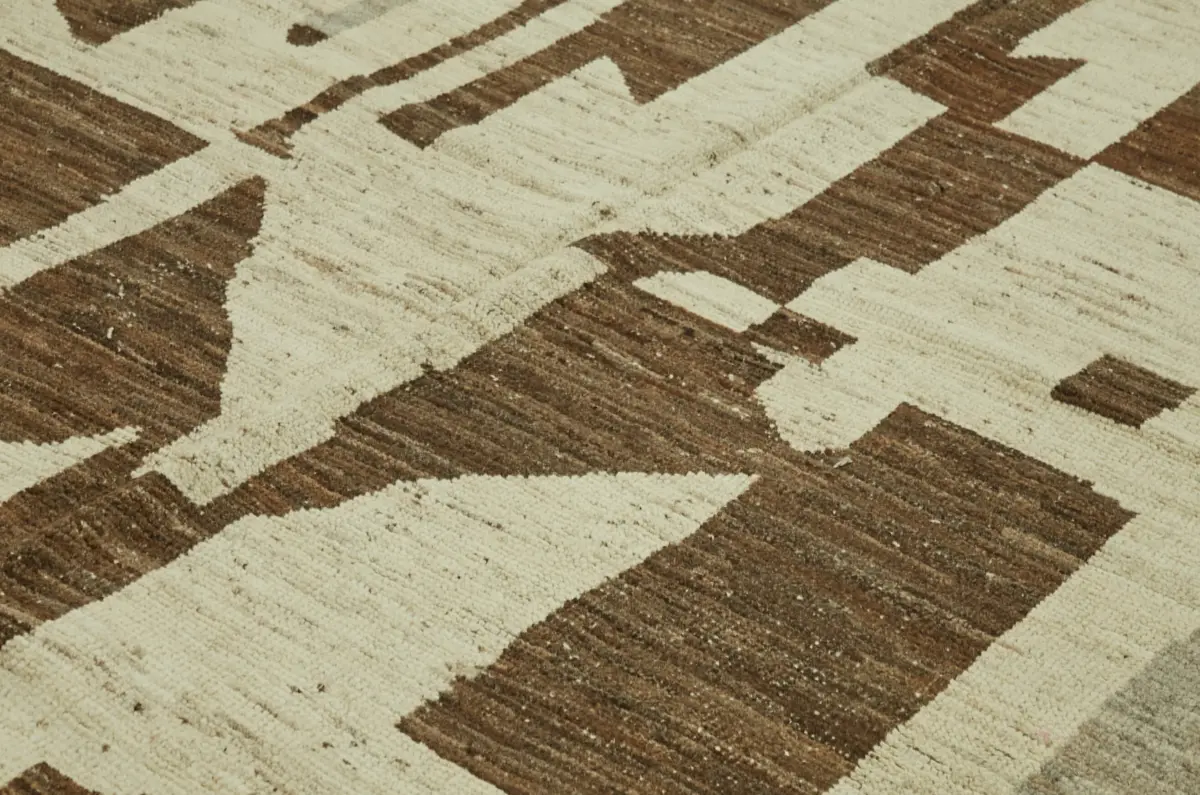 Tribal Modern Dizayn Kahverengi Pamuk Üzerine Yün El Dokuma Halı-280x376 - Görsel 5