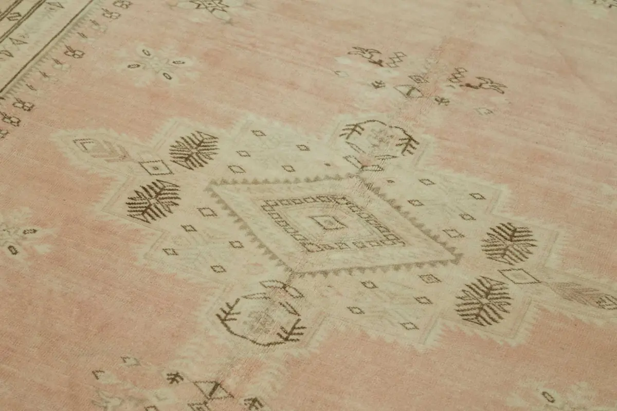 Anadolu Eskitme Bej Pamuk Üzerine Yün El Dokuma Halı-195x297 - Görsel 5