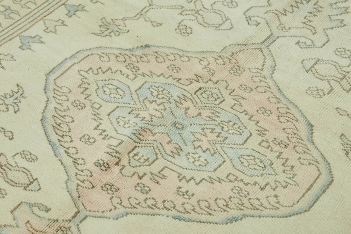 Anadolu Eskitme Bej Pamuk Üzerine Yün El Dokuma Halı-200x291 - Görsel 5