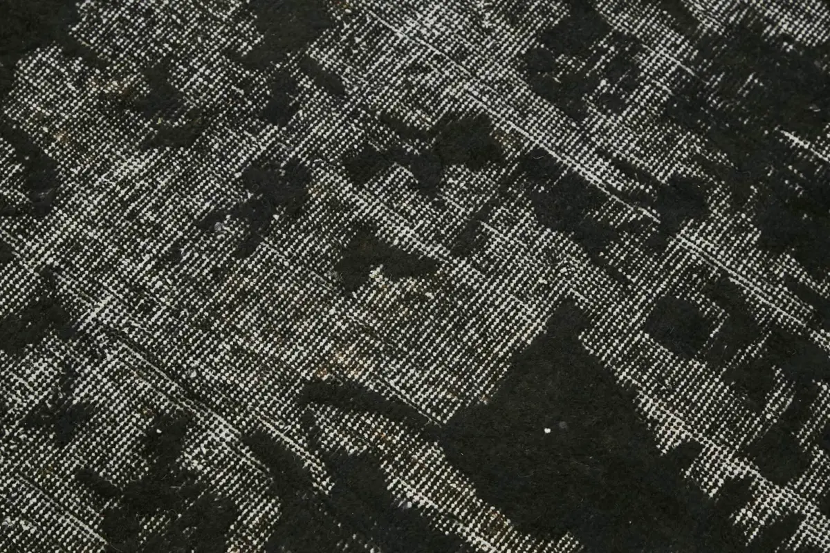 Oyma Siyah Pamuk Üzerine Yün El Dokuma Kilim-115x198 - Görsel 5