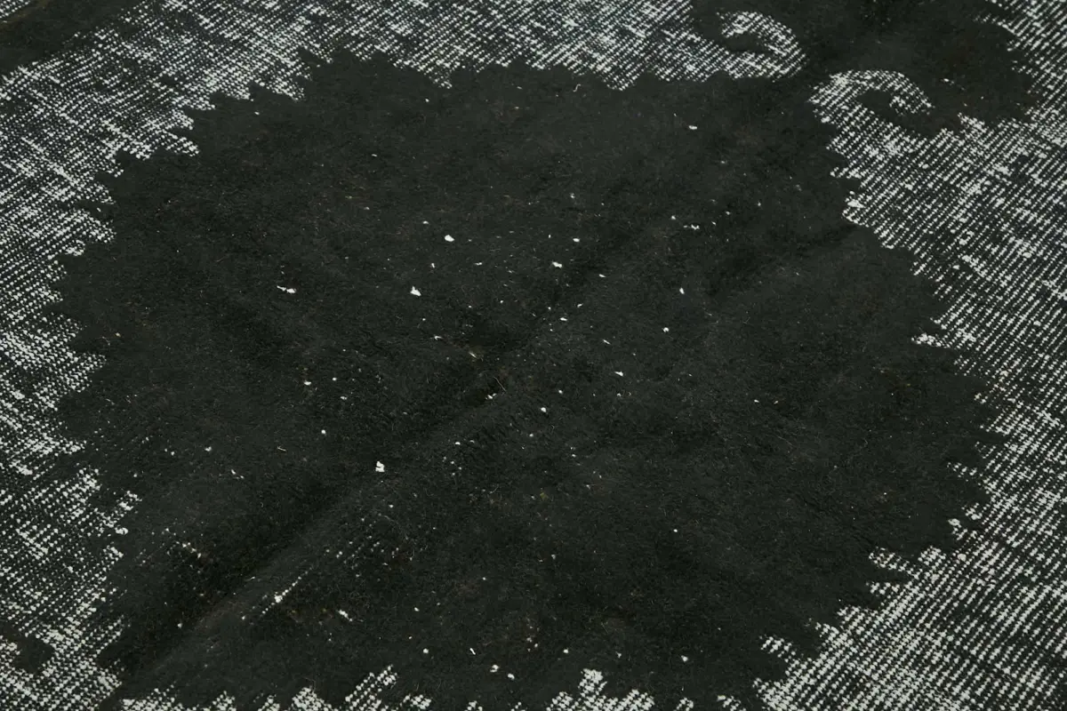 Oyma Siyah Pamuk Üzerine Yün El Dokuma Kilim-142x240 - Görsel 5