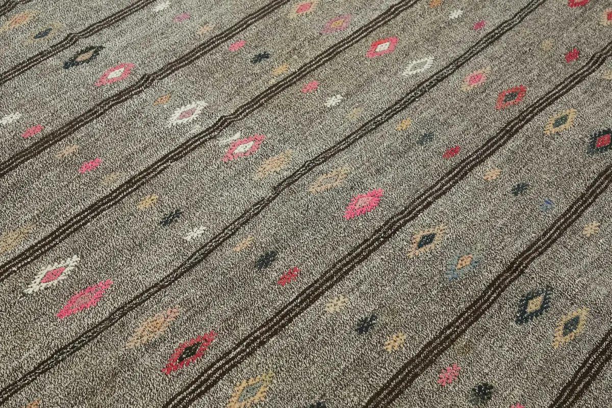 Kıl Çizgili Bej Keçi Kılı İpliğinden El Dokuma Kilim-194x324 - Görsel 5