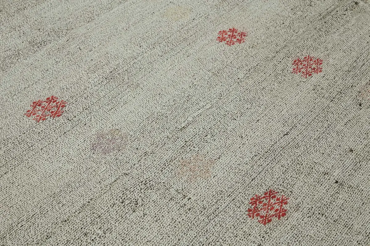 Kıl Çizgili Bej Keçi Kılı İpliğinden El Dokuma Kilim-221x268 - Görsel 5