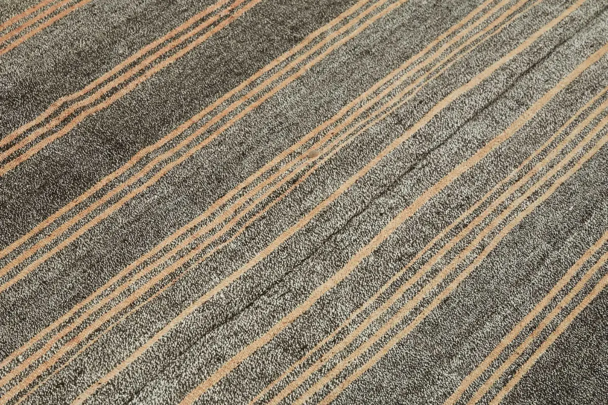Kıl Çizgili Gri Keçi Kılı İpliğinden El Dokuma Kilim-161x245 - Görsel 5