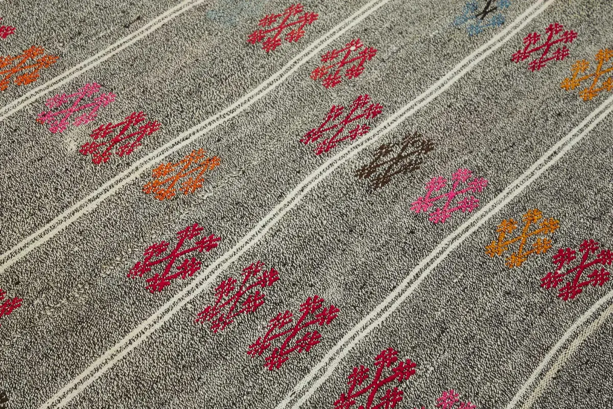 Kıl Çizgili Gri Keçi Kılı İpliğinden El Dokuma Kilim-176x217 - Görsel 5