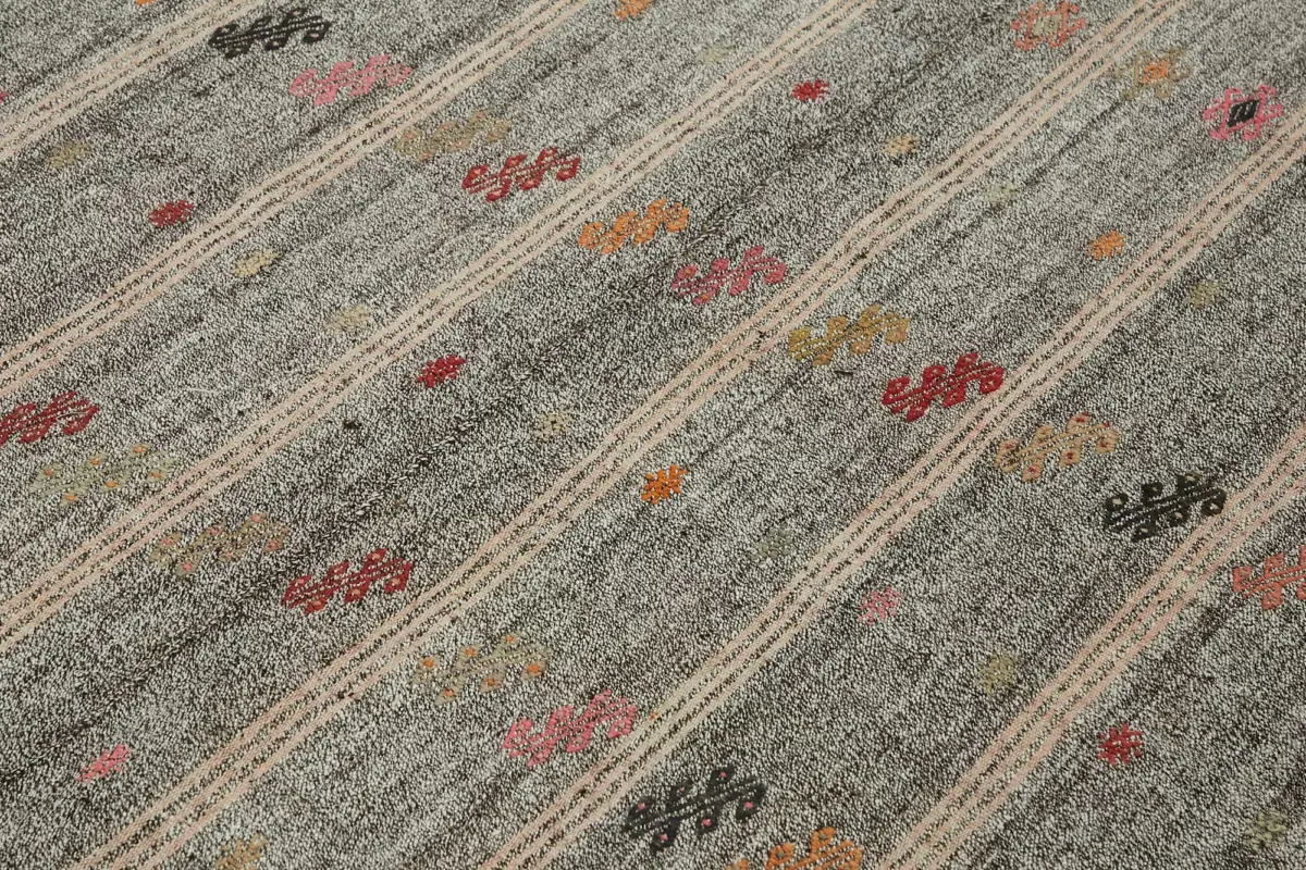Kıl Çizgili Gri Keçi Kılı İpliğinden El Dokuma Kilim-202x255 - Görsel 5