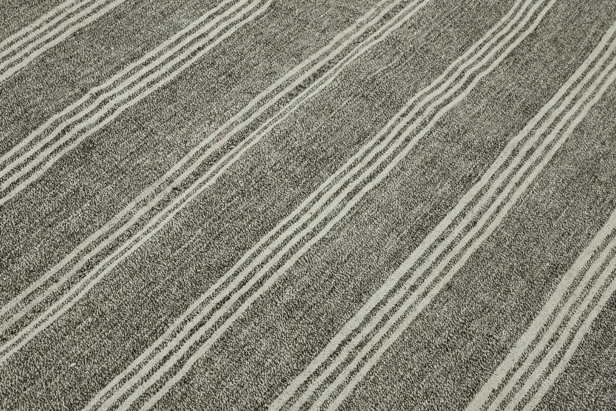 Kıl Çizgili Gri Keçi Kılı İpliğinden El Dokuma Kilim-198x283 - Görsel 5