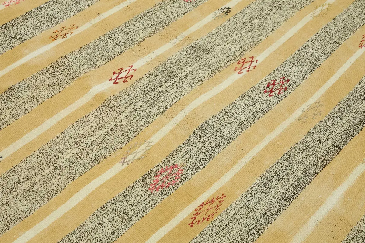 Kıl Çizgili Bej Keçi Kılı İpliğinden El Dokuma Kilim-200x220 - Görsel 5