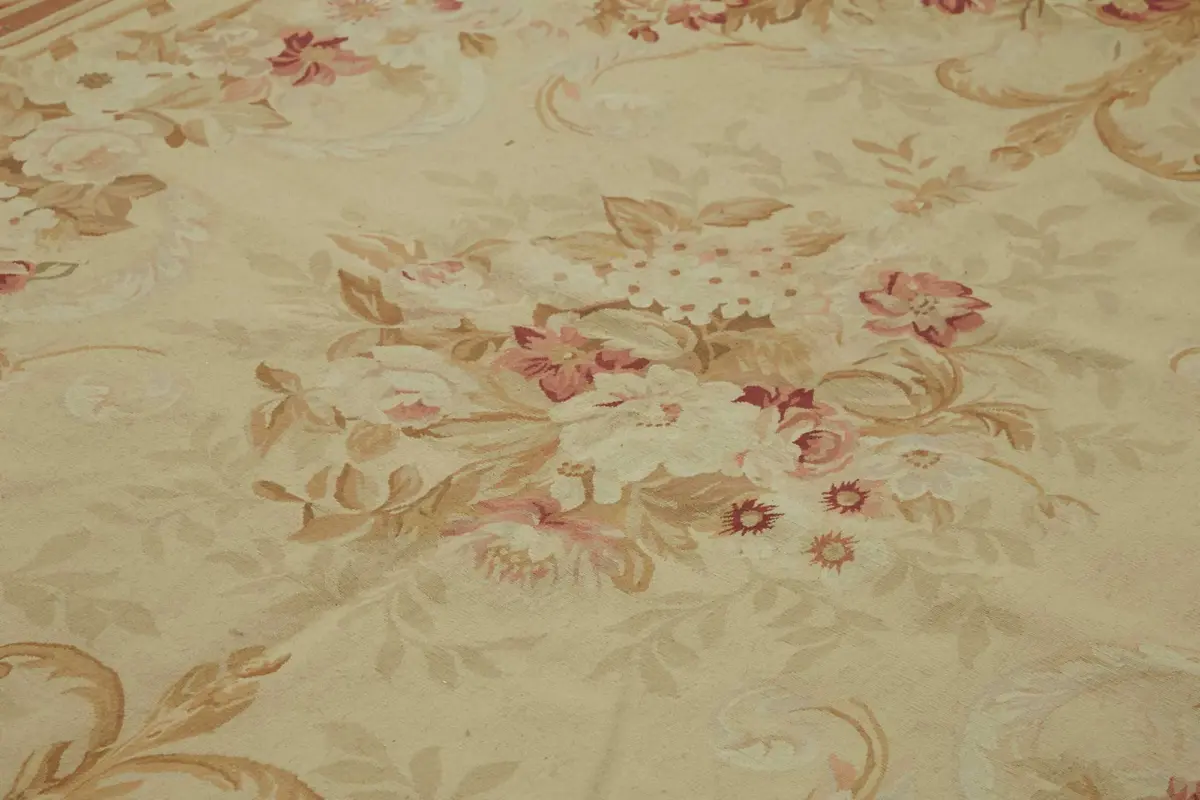 Aubusson Eskitme Bej Pamuk Üzerine Yün El Dokuma Halı-300x432 - Görsel 5
