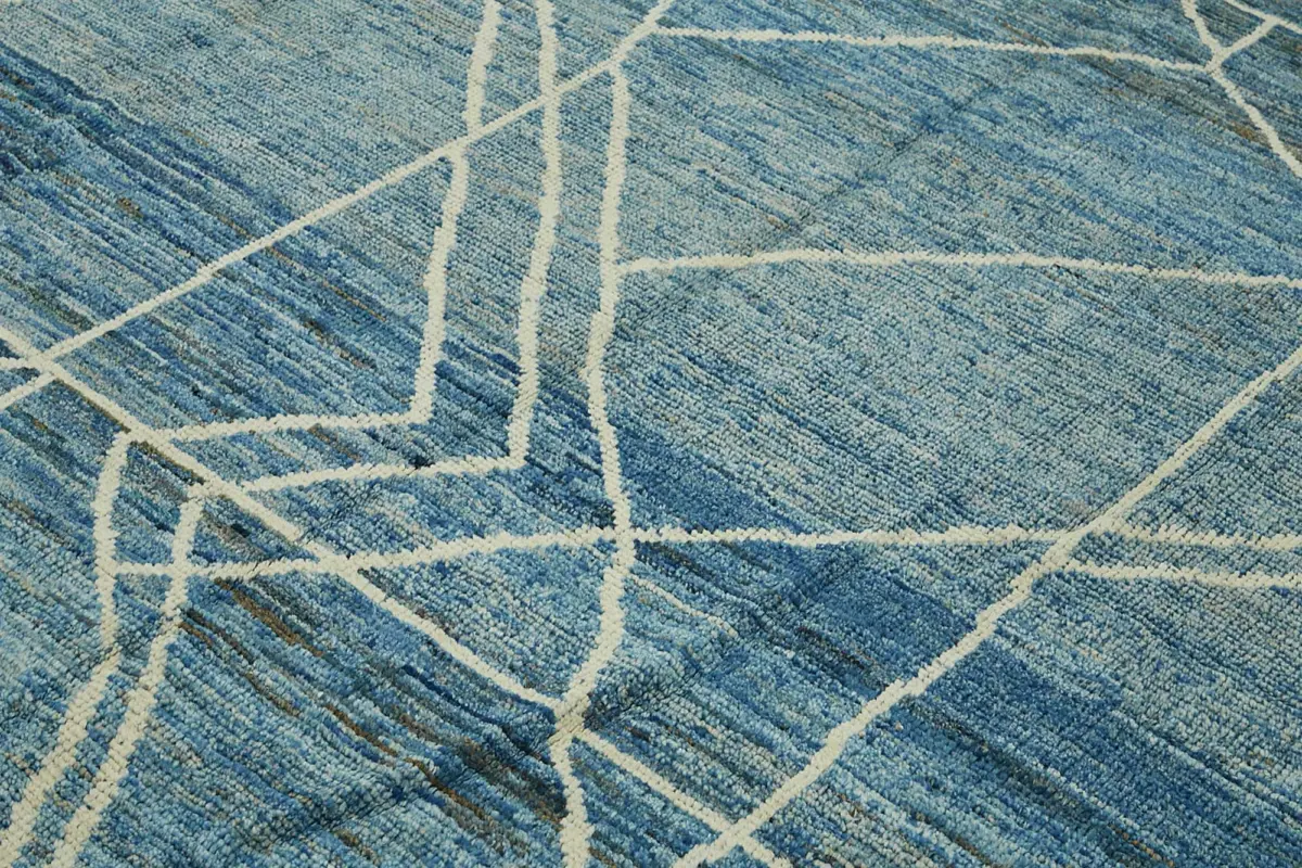 Tribal Modern Dizayn Mavi Pamuk Üzerine Yün El Dokuma Halı-249x304 - Görsel 5